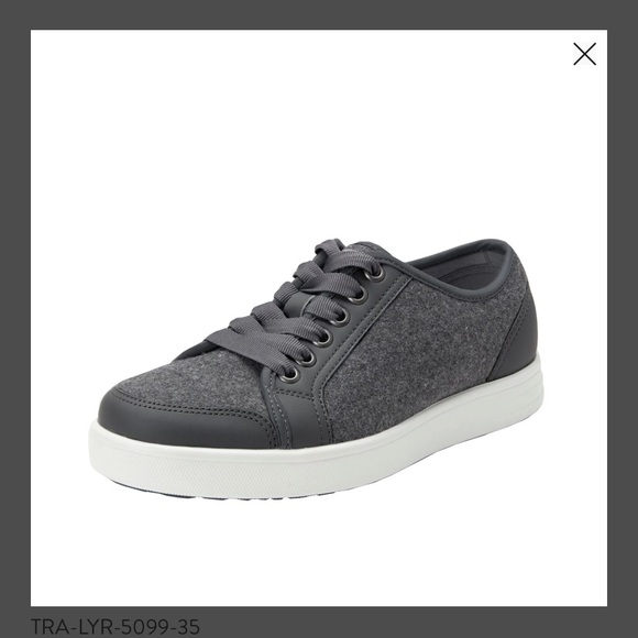 Alegria Shoes - Traq by Alegria Lyriq Wooly Bully Grey Sneakers SZ 40 (10 US)